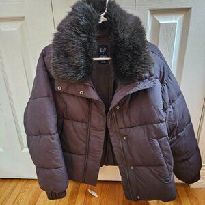 NWT Gap Faux Fur-Trim Puffer Jacket Size small